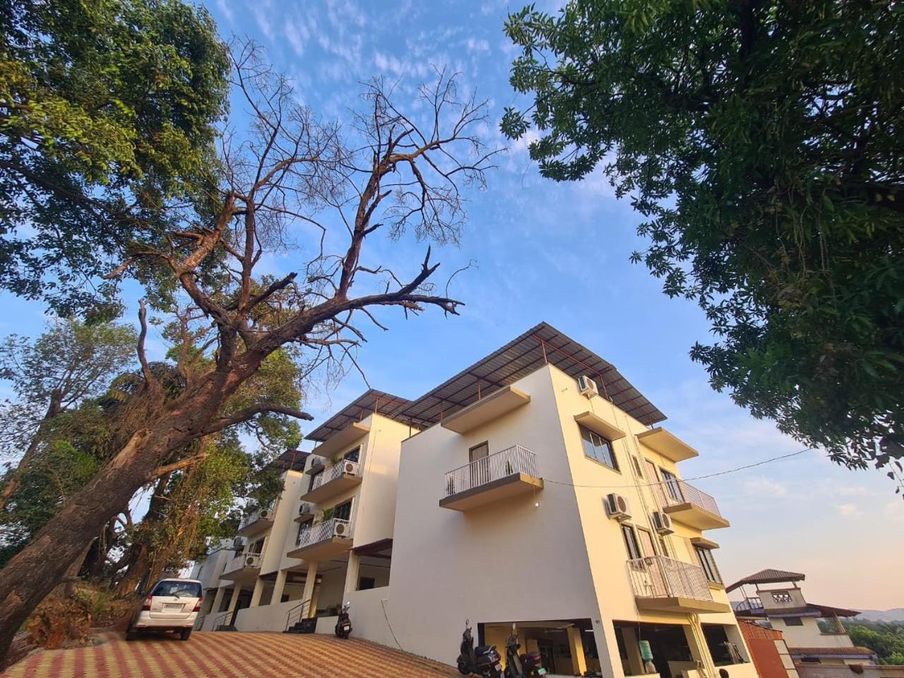 Hill View Hotel By Bil Лонавла Екстер'єр фото